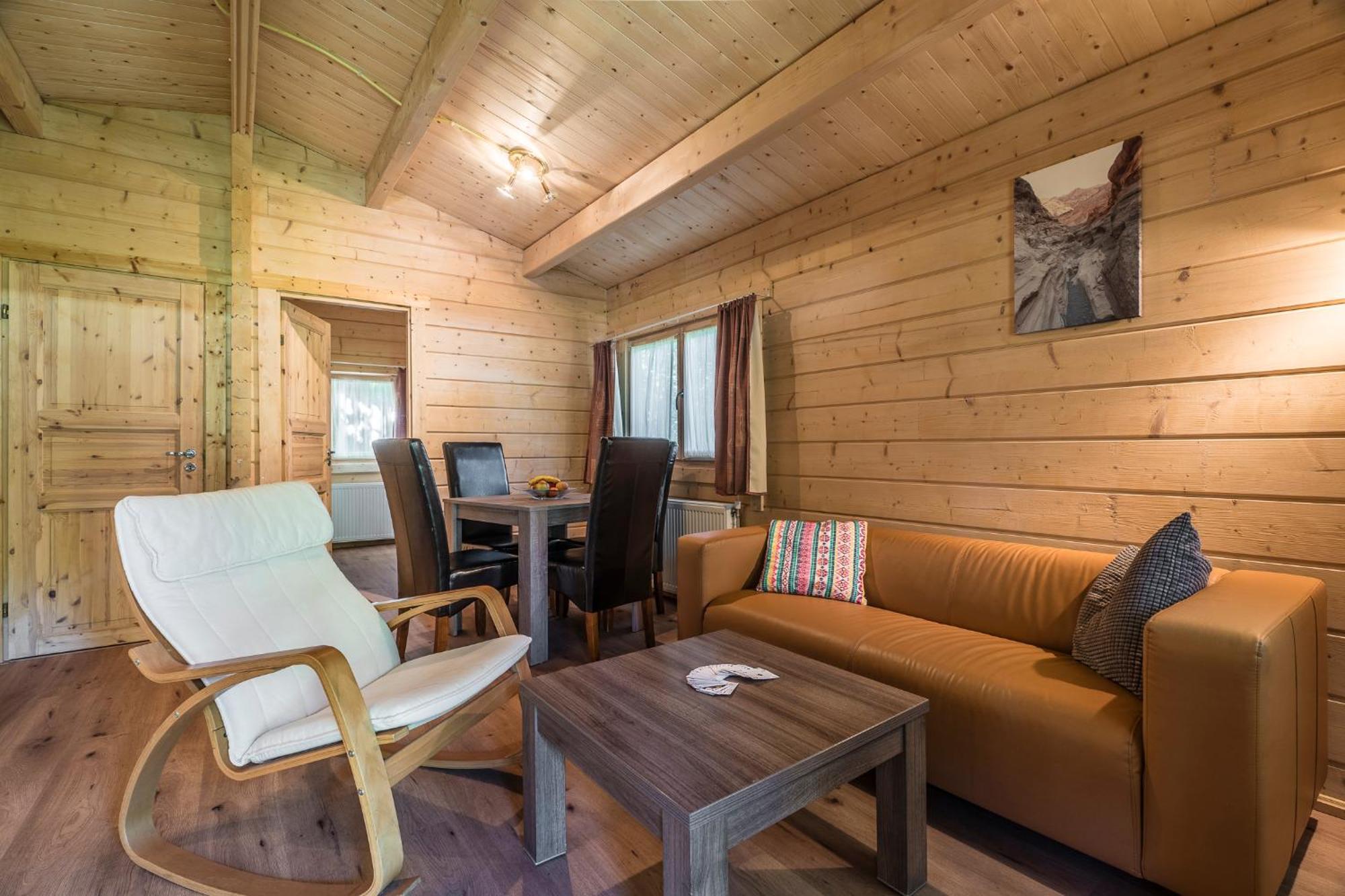 Camping Het Bosbad Emmeloord Habitación foto
